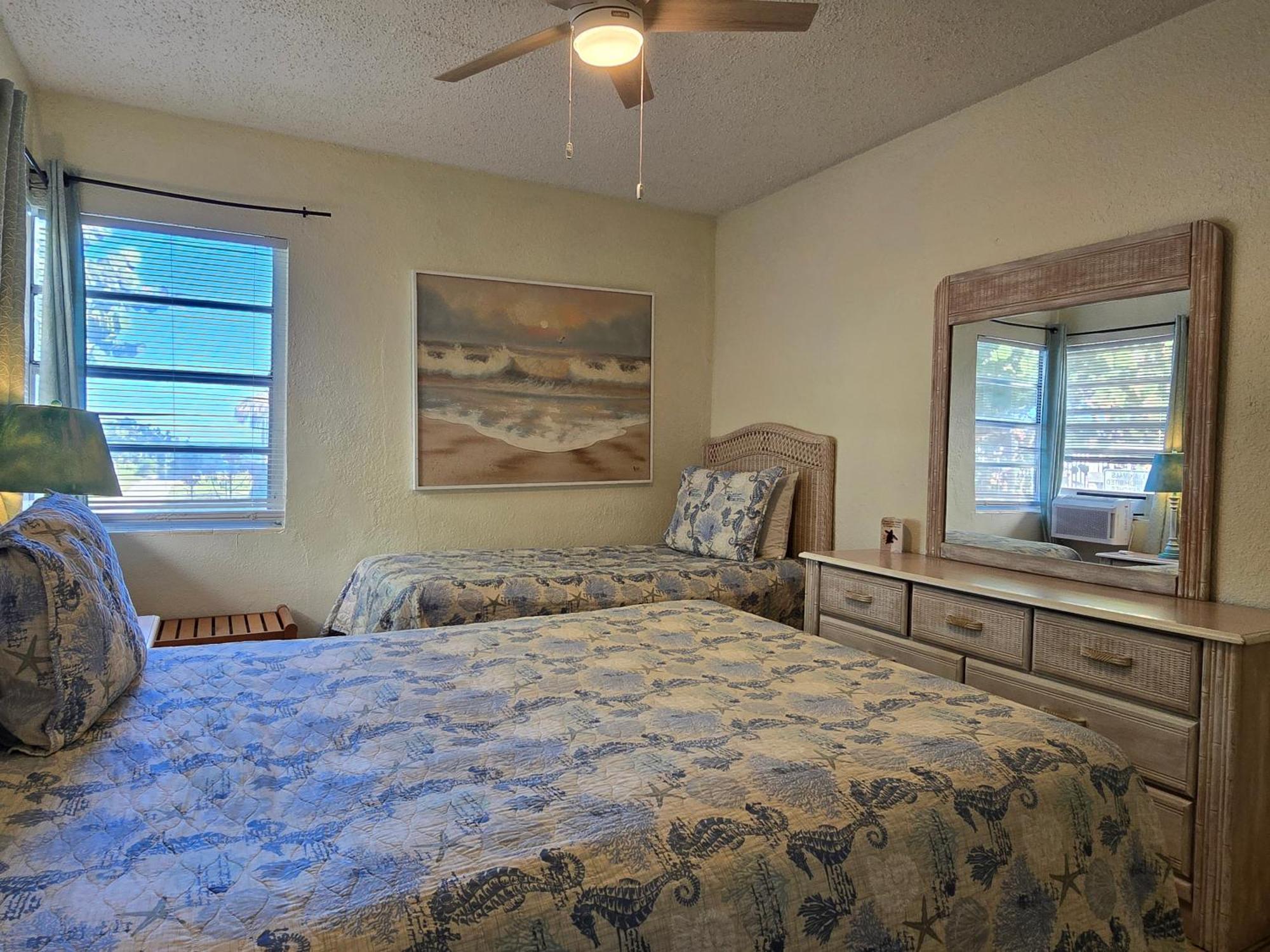 Oceanfront Sea Scape Motel 因迪兰提克 外观 照片