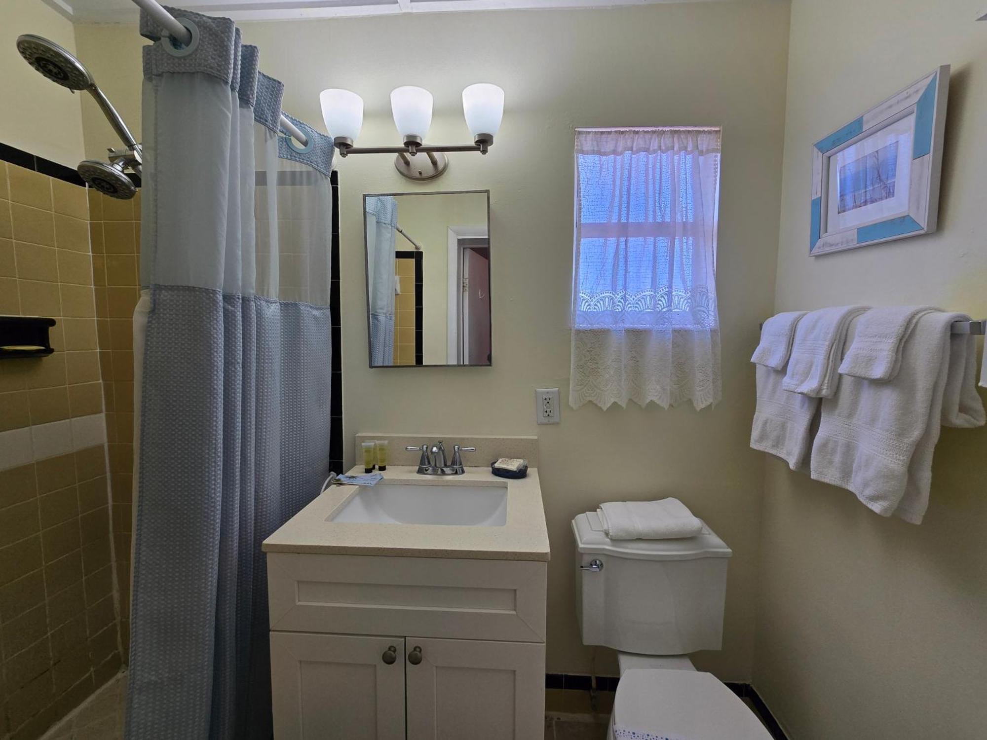 Oceanfront Sea Scape Motel 因迪兰提克 外观 照片