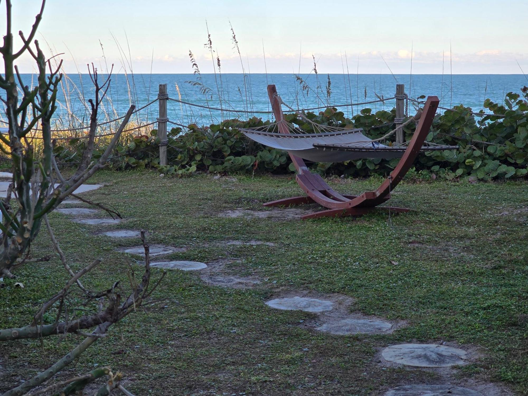 Oceanfront Sea Scape Motel 因迪兰提克 外观 照片