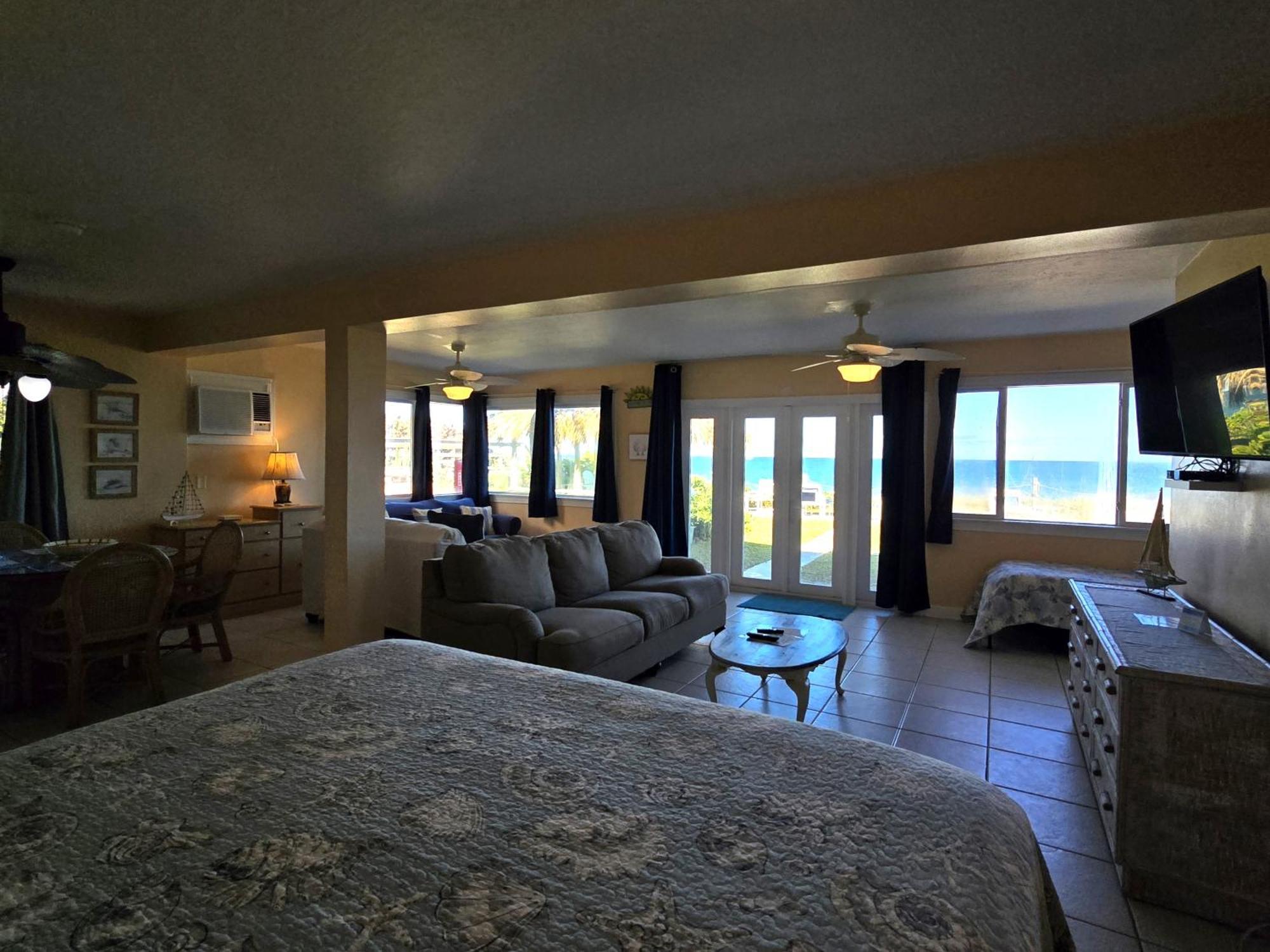 Oceanfront Sea Scape Motel 因迪兰提克 外观 照片